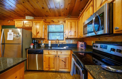 Hochatown Cabin | Bonfire View quaint and cozy cabin