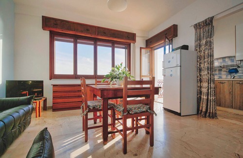 Sciacca Condo | Bongiovi Houses - App. Azure - 2 min from the beach, with garden and sea view