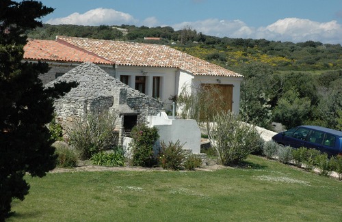 Bonifacio House | Bonifacio between sea and countryside, 300 m from Ciappili beach, 600m from Spérone
