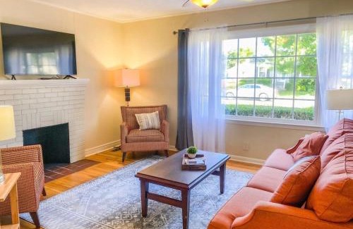 Huntsville House | Bonita Bungalow