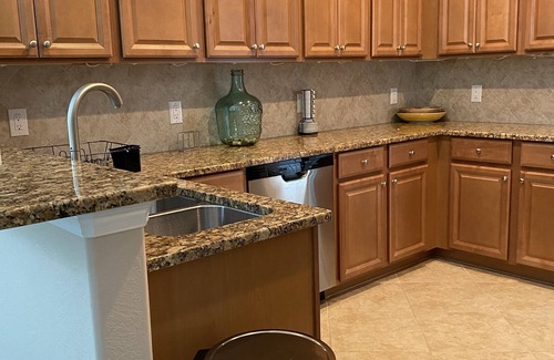 Bonita Springs Condo | Bonita Springs, newly available and furnished residence in a gated community