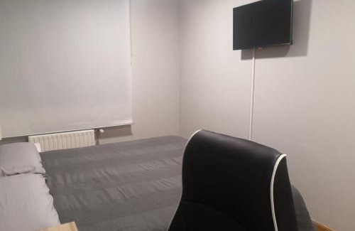 La Corredoria y Ventanielles Apartment | Bonito piso zona hospital con garaje