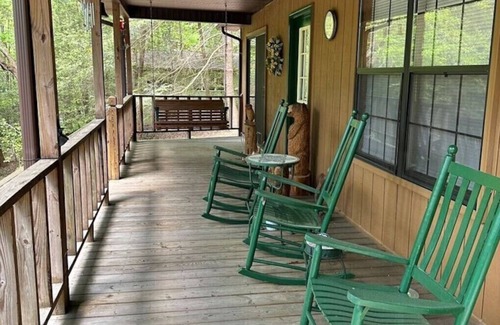 Blairsville Cabin | Bonnie Cabin close to Helton Creek Falls