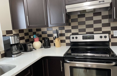 Edmonton House | Bonnie Doon Mill Creek, approximately 10 minutes to downtown and U of A