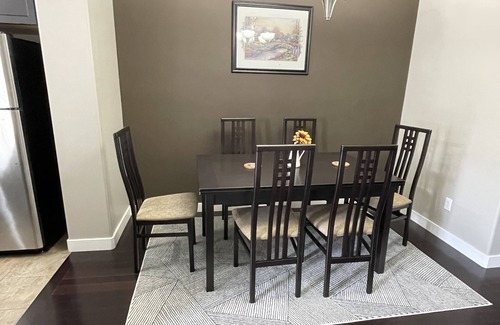Edmonton House | Bonnie Doon Mill Creek, approximately 10 minutes to downtown and U of A