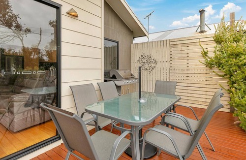 Sunset Strip House | Bonnie Skye - sleeps 8