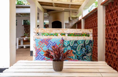 Gigiri Bed & Breakfast | Bonsai Village