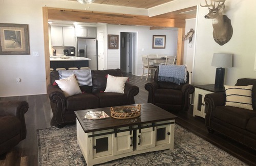 Zwolle House | Book 2 week nights get 3rd night half off message for details