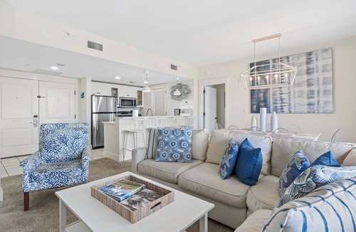 Baytowne Wharf Condo | Book 3 Nights Get 4th Free! Rare Find In Baytowne W/Golf Cart*Pool*Beach Access