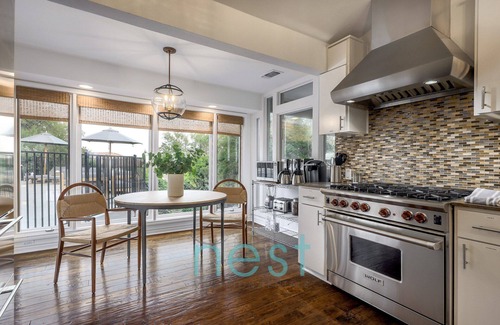 Westview On Lake Austin House | *Book 4, Get 3 Free – Stay 7 Nights, Pay for 4!*