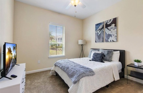 Southside Apartment | Book 5 Nights & Receive FREE 3D/2N In Orlando!