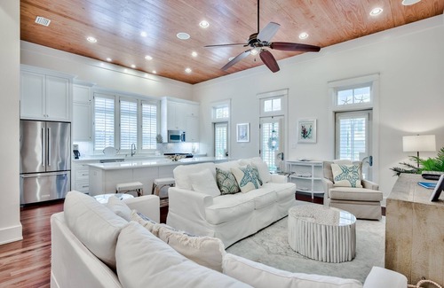 Forest District House | Book a Fall Getaway Today! Forest District! Low-Speed Vehicle! Private Pool! Bike to Seaside!