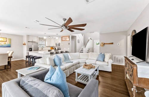 Gulfview Heights House | Book a Fall Getaway Today! Private Pool! 6 Adult Bikes! 30A Beaches!