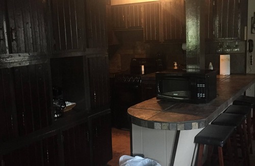 Jasper House | Book a Quick Getaway! Book Clean Slate Now!