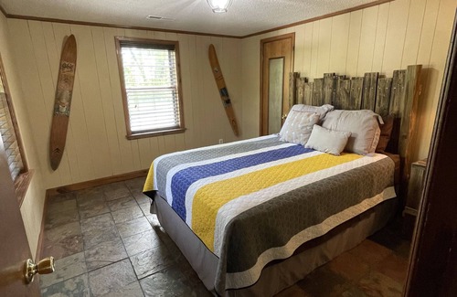 Jasper House | Book a Quick Getaway! Book Clean Slate Now!
