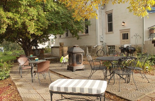 St. Clair House | Book A Suite At A Historic Church- to book both suites please see other listing