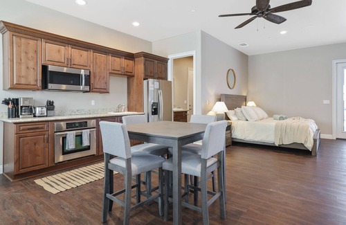 Porterville House | Book Entire Mansion!