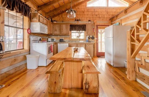 Mentone House | Book Fall B4 Sold Out!Pets+HotTub+New BATH+Cabin-GR8Coffee