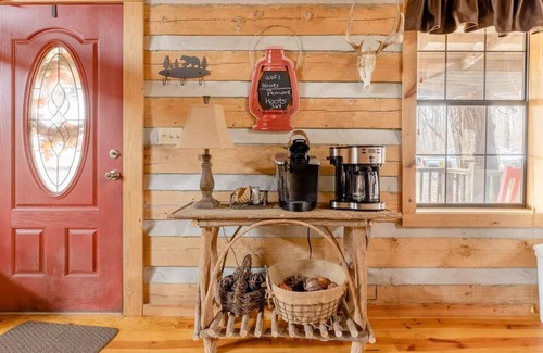 Mentone House | Book Fall B4 Sold Out!Pets+HotTub+New BATH+Cabin-GR8Coffee