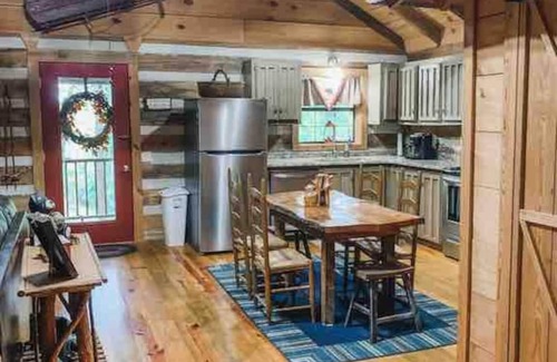 Mentone House | Book Fall Now+Cabin+HotTub+Pet+GR8Coffee+NEW Bath
