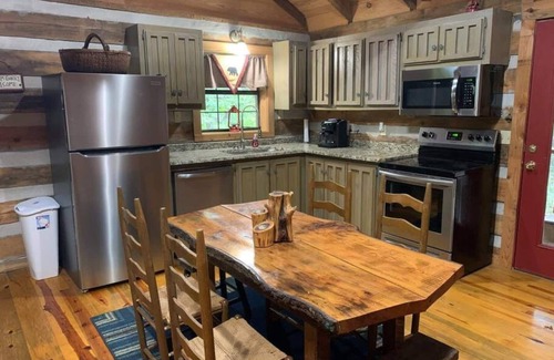 Mentone House | Book Fall Now+Cabin+HotTub+Pet+GR8Coffee+NEW Bath