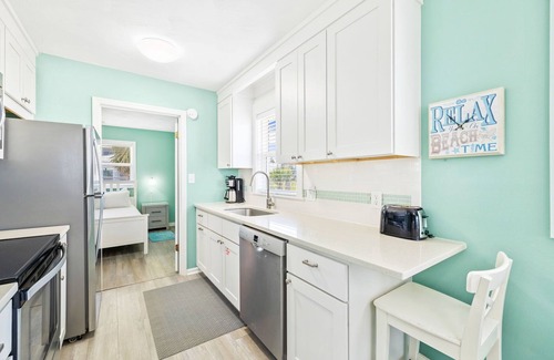 Cape San Blas Condo | Book for Fall! Dog-Friendly Duplex! Gulf Views! Short Walk to Beach!