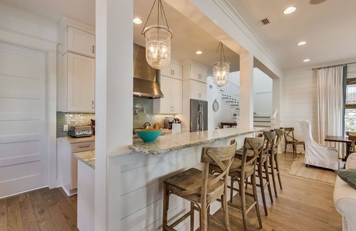 Watercolor House | Book for Fall Today! Low-Speed Vehicle! Private Pool! Professionally Decorated! 5 Adult Bikes!