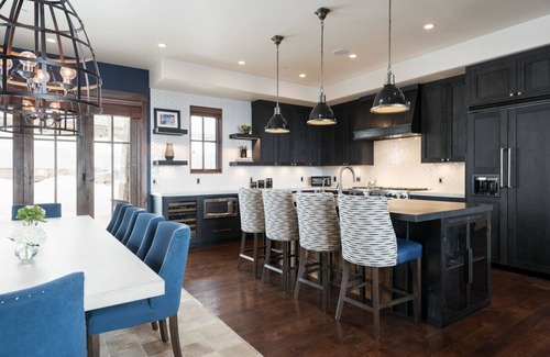 North Park City Cottage | Book for Winter! Cottage with Ski-in/Ski-out Access, Hot Tub and Theatre Room!