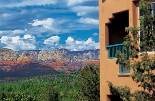 West Sedona Resort | Book HVC Sedona Summit Resort Studio With Us And Save!
