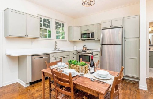 Hendersonville House | Book Lover's Mountain Cabin | 2 King Bedrooms, Library Wall & Peaceful Views