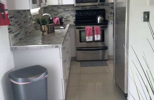 Miami Gardens House | BOOK ME, 3mins to Hard Rock Stadium