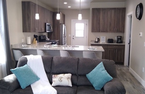 Salida House | Book NOW for FALL COLORS! Located in downtown Salida!