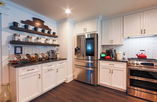 DeLand House | Book Now for Summer 2026! Save 10% when you book 3 Nights