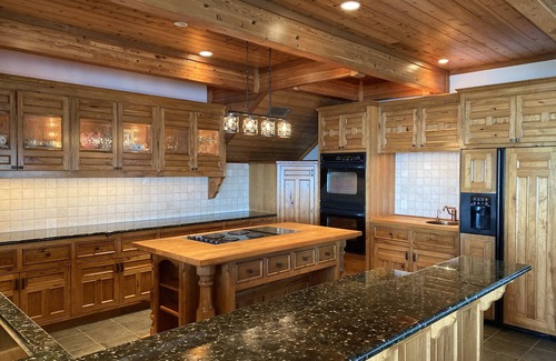 Lake Whitney House | Book now for the Holidays! Lake house for family reunions. Lots of space!