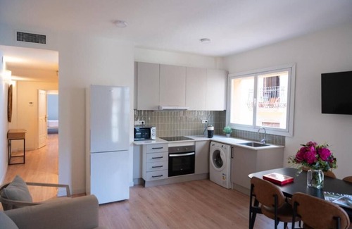 El Raval House | Book now, unpack later. Your Barcelona adventure starts here!