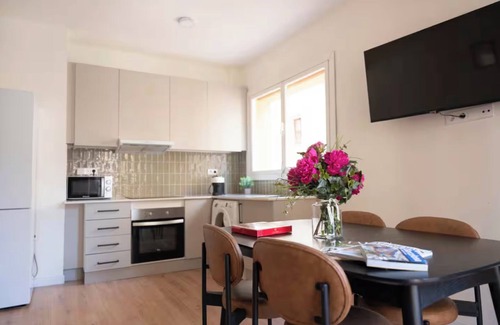 El Raval House | Book now, unpack later. Your Barcelona adventure starts here!