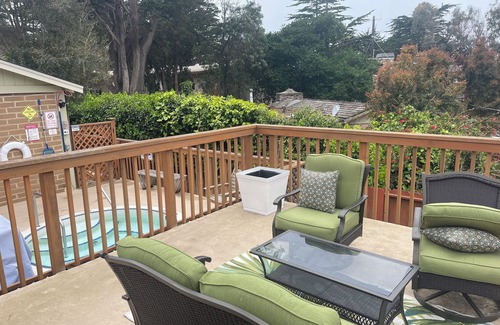 Pacific Grove Condo | Book the week of the Monterey Jazz Festival 9-17 to 9-22 & Escape the high heat!