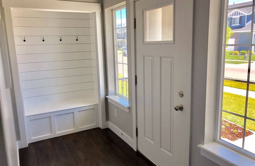 Vineyard House | Book with Confidence! Fun Family home near BYU, UVU & Mountains!