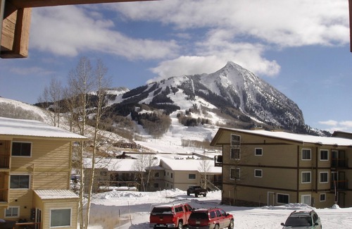 Crested Butte Condo | Book your ski vacation now! Come and enjoy powder runs!