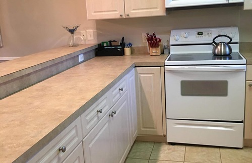 Central Myrtle Beach Condo | BOOKING 2026! GR RATES GR LOCA 2BEDRM w ELEVATOR GOLF VIEW APPRX 1 MILE TO BEACH
