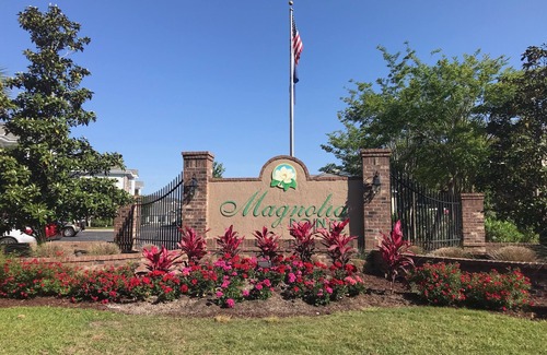 Central Myrtle Beach Condo | BOOKING 2026! GR RATES GR LOCA 2BEDRM w ELEVATOR GOLF VIEW APPRX 1 MILE TO BEACH