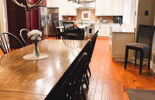 Big Creek House | Booking for Summer 2025