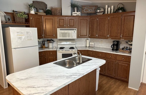 Wimberley Cottage | Booking for the Holidays. See calendar of events @hometownholidays.com/