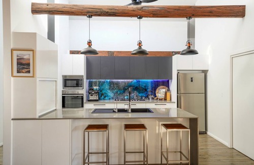 Boomerang Beach House | Boomerang Beach house with bushland outlook