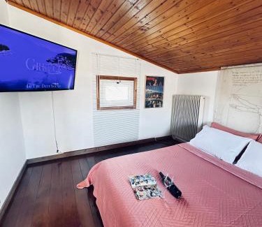 Kropia Apartment | Boomers Attic Athens