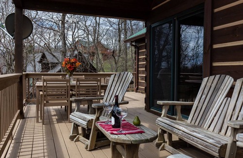 Boone House | Boonedoggle - Cabin, Views, HT, FP