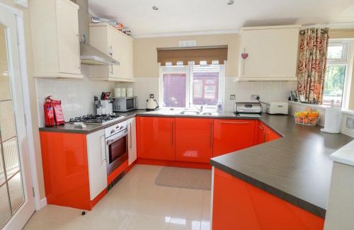 Tiddington House | Booster's Lodge