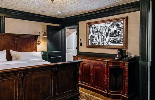 Tomahawk Hotel | Bootleggers Lodge - Sofia