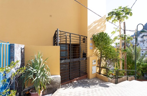 Santa Cruz de Tenerife Cottage | Bora Vacation home