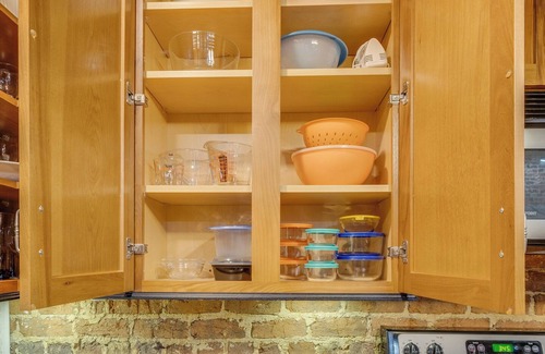 Bristol Apartment | BordertownLoft In heart of Downtown-KingBed,Casino